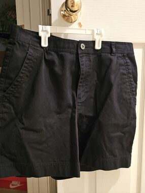 Liz Claiborne/ Lizwear Black Flat-Front Cotton Shorts